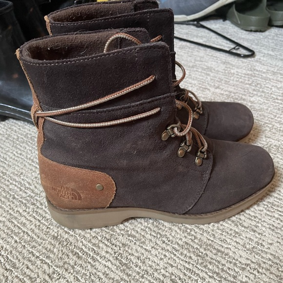 North Face Boots - Picture 1 of 4